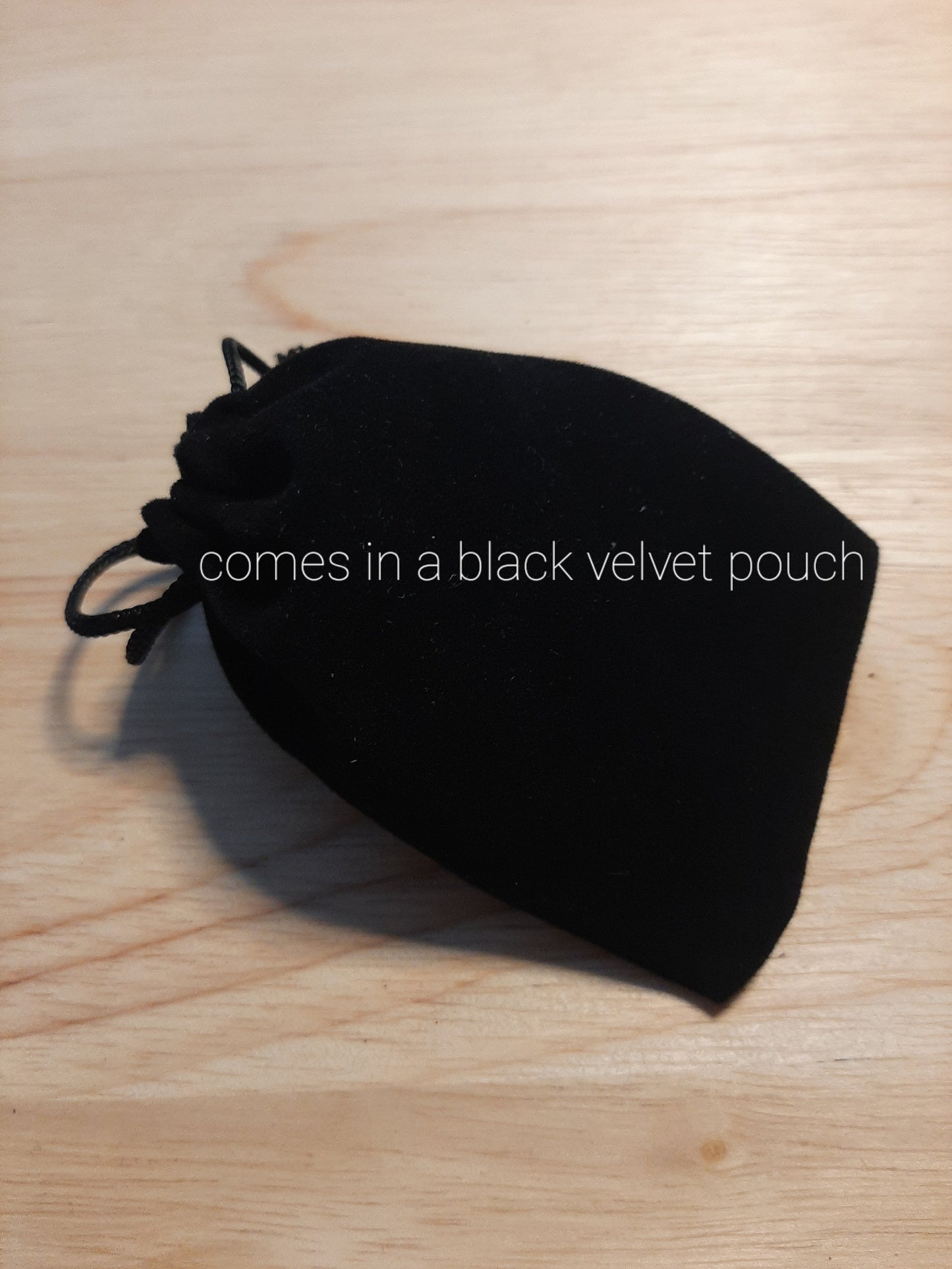 Carved Big Kanji Stone Necklace - Ookii - Big, Huge, Vast