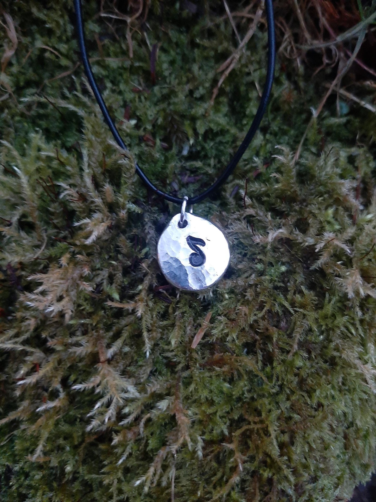 Musical Note Pendant Necklace - Quaver - Cast and hammered pewter - Small