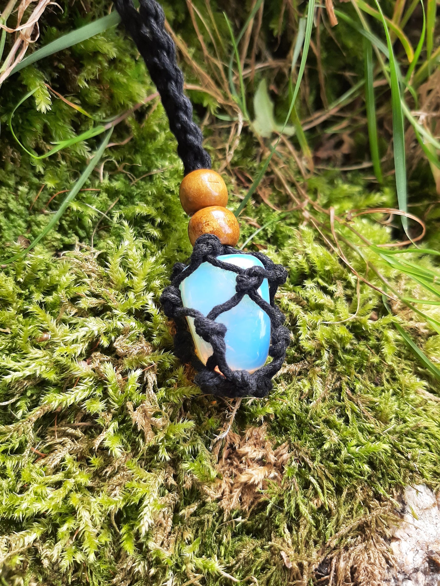 Macrame Opal Moonstone pendant necklace | Opalite