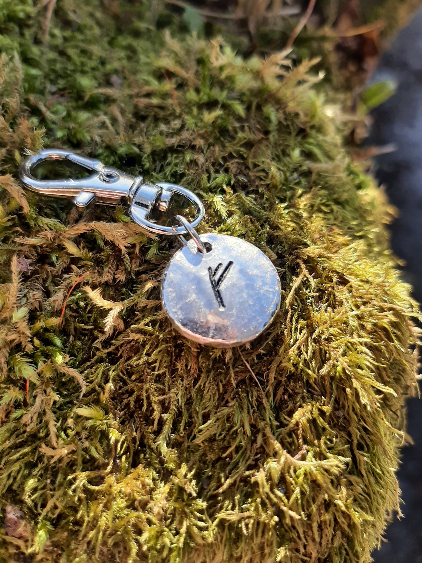 Metal Rune Keyring - Viking keyring - Talisman - Cast and Hammered Pewter