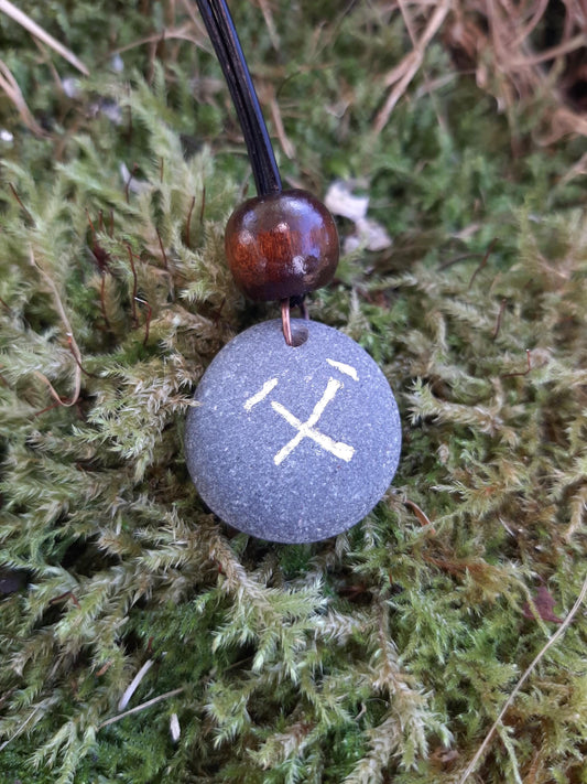 Carved Dad Kanji Stone Necklace - Chichi - Dad / Father