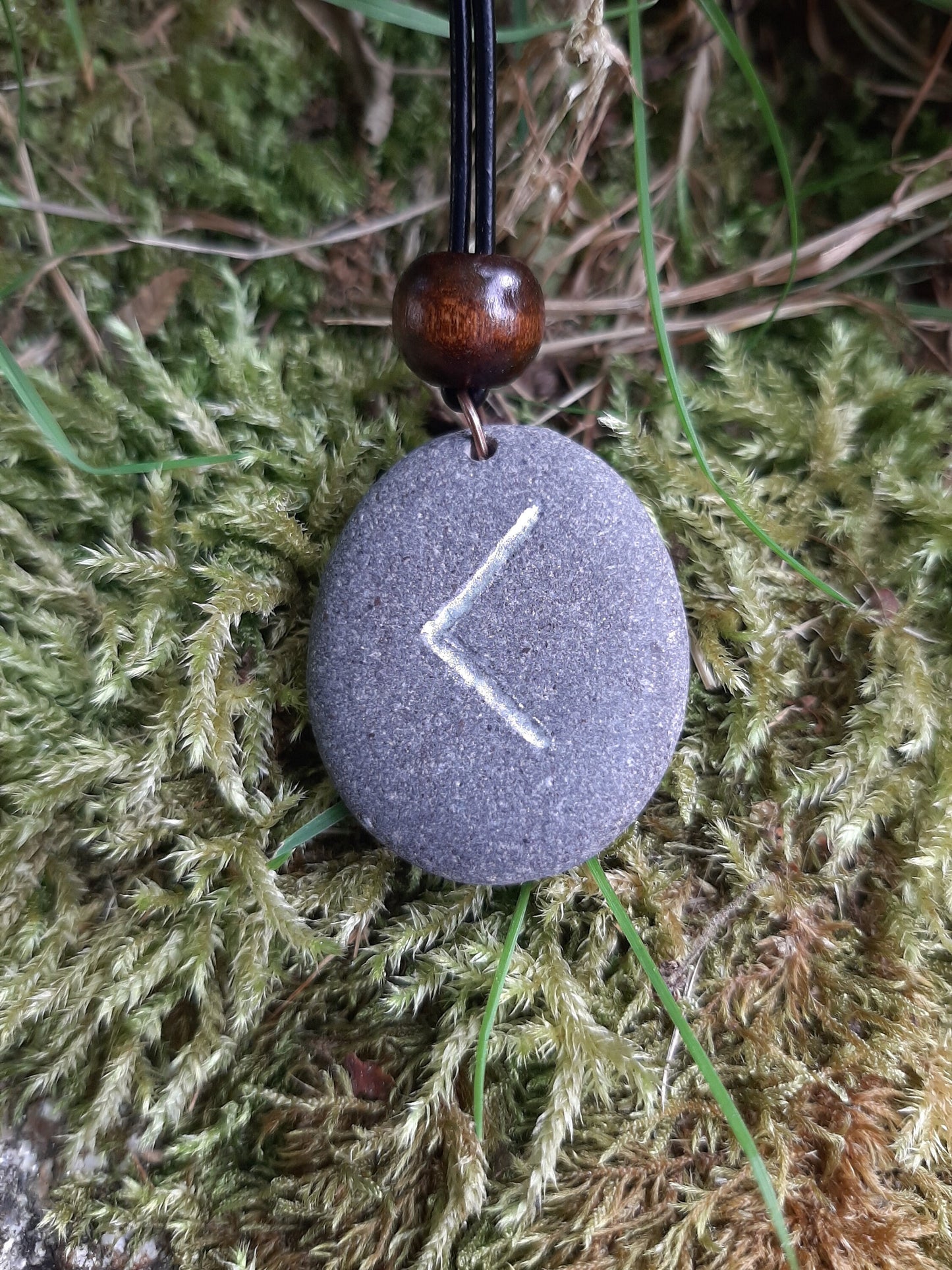 Carved Knowledge Rune Stone Necklace - Kaunaz - Fire, Knowledge - Viking Jewellery | Viking Necklace