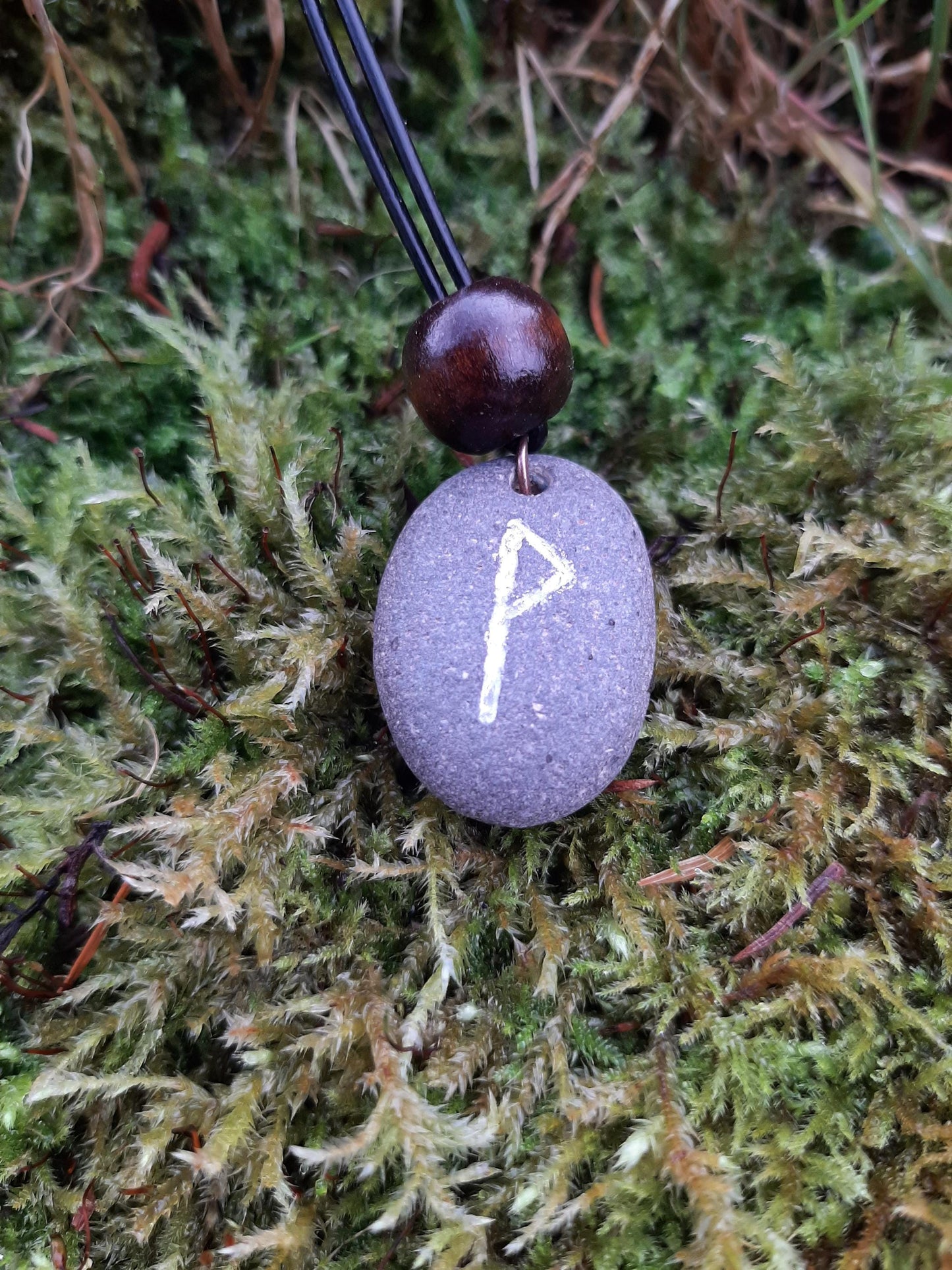 Carved Success Rune Stone Necklace - Wunjo - Success, Peace, Fellowship - Viking Jewellery | Viking Necklace