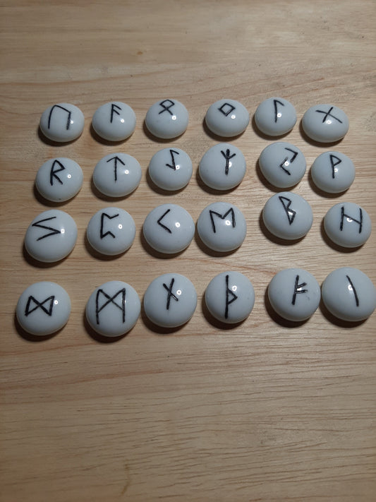 Carved White Glass Rune Set - Inlayed with black enamel. Viking runes, Rune casting, pagan, wiccan, magic