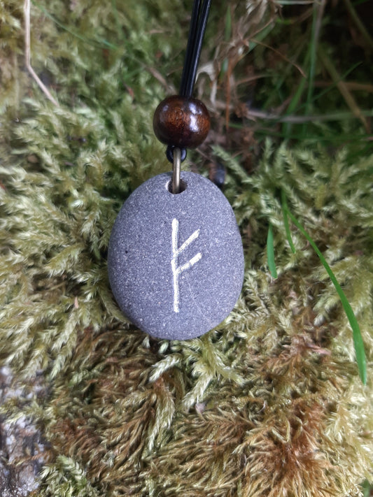 Carved Wealth Rune Stone Necklace - Fehu - Wealth, Luck - Viking Jewellery | Viking Necklace