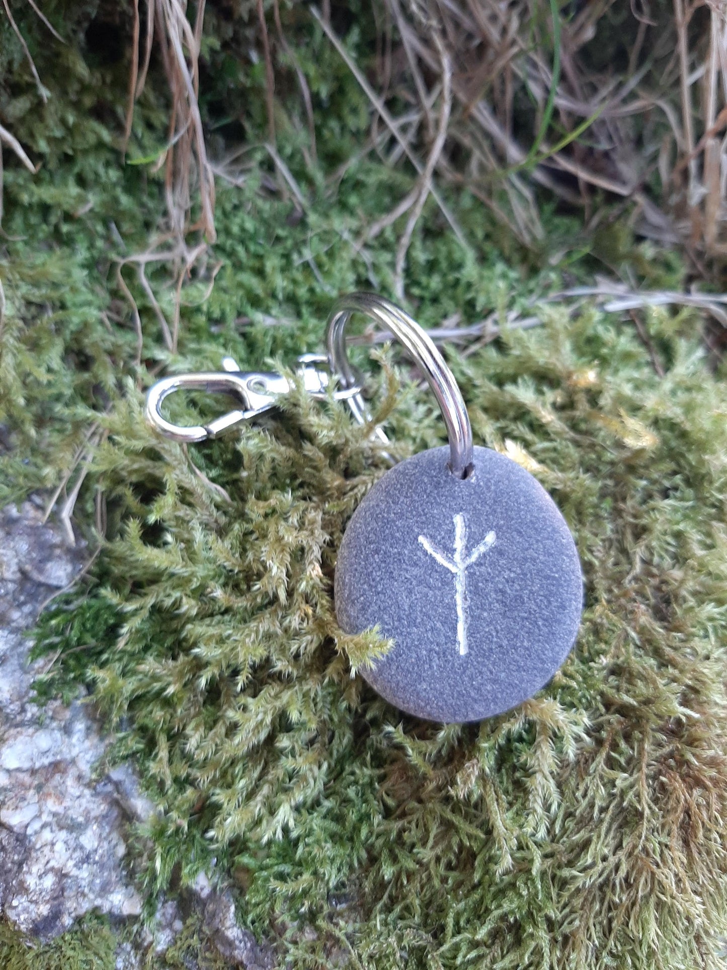 Rune Keyring - Viking keyring - Talisman - Carved Rune Stone