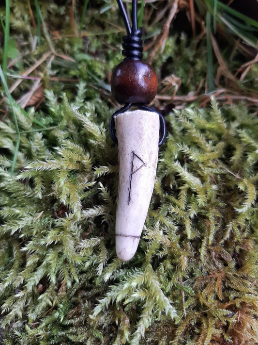 Carved Antler Wunjo Happiness Rune Pendant Necklace | Viking Necklace