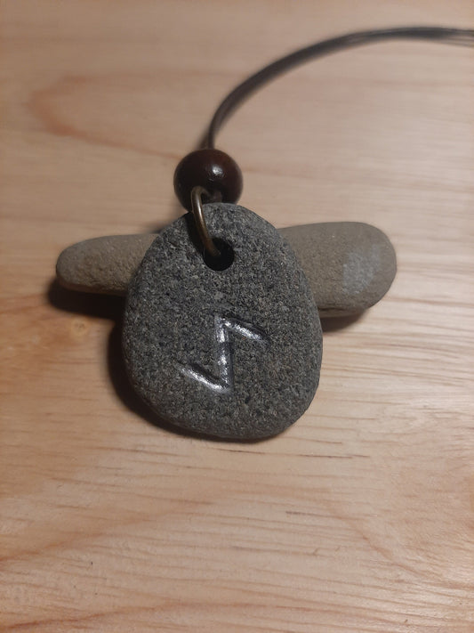 Carved Enlightenment Rune Stone Necklace - Eihwaz - Stability, Reliability, Enlightenment - Viking Jewellery | Viking Necklace