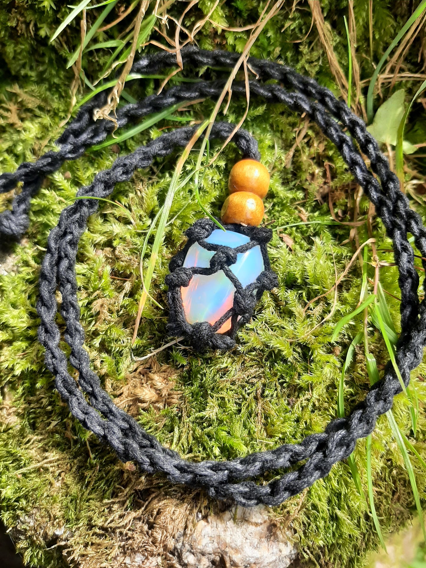 Macrame Opal Moonstone pendant necklace | Opalite