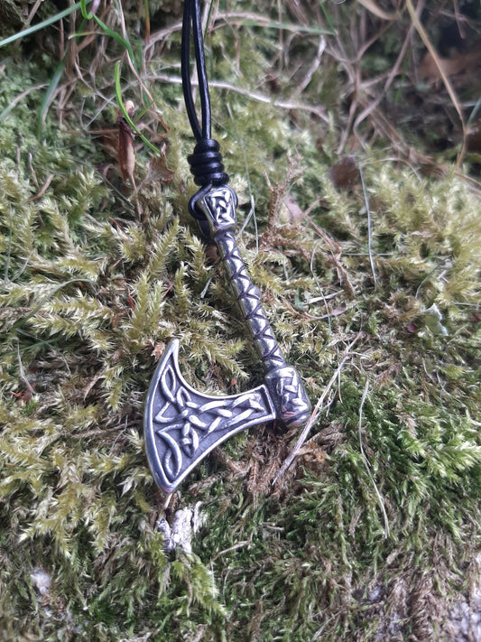 Viking axe pendant necklace | Viking jewellery