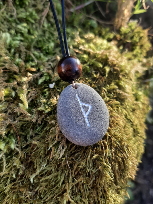 Carved Challenge Rune Stone Necklace - Thurisaz- Challenge, Thor Rune, Protection - Viking Jewellery | Viking Necklace