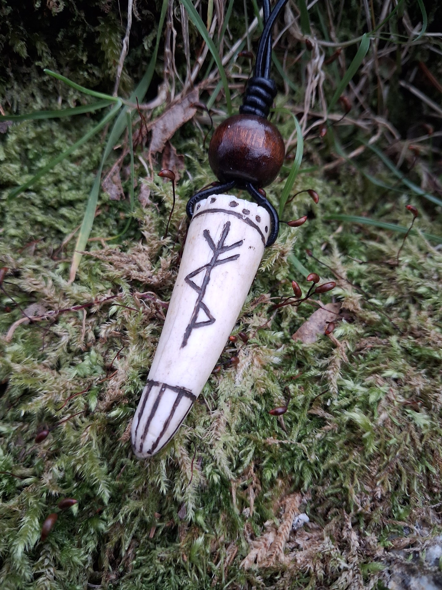 Carved Antler Bind Rune Pendant Necklace | Viking Necklace