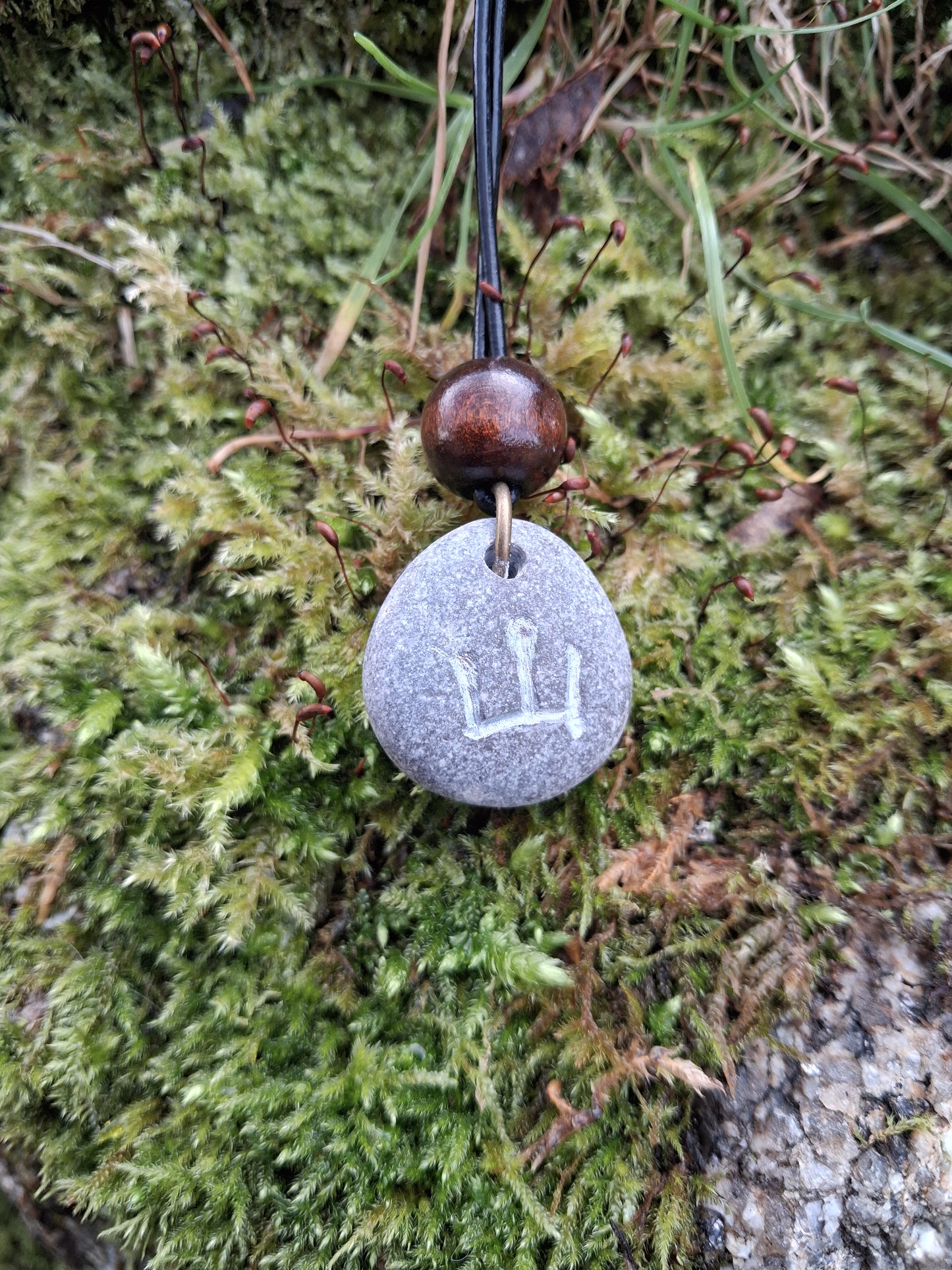 Carved Mountain Kanji Stone Necklace - Yama - Mountain